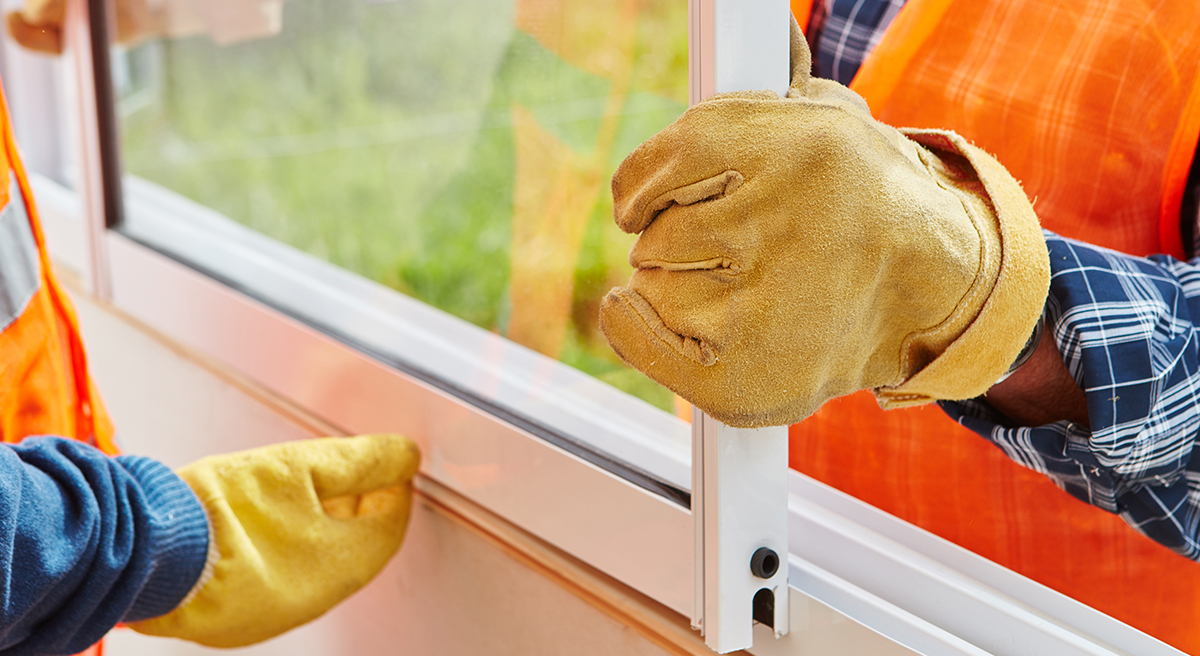Saubere und qualifizierte Fenstermontage