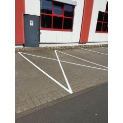 zafar-service-referenzen-bodenmarkierung-2.JPG