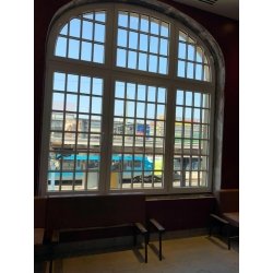 db-bahnhof-bielefeld-fenstermontage-03.jpg